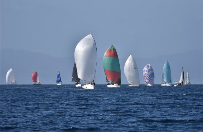 aa-20230312-30549986-30549977-yelkende_schucobayk_kis_trofesinin_dorduncu_ayak_yarislari_tamamlandi.jpg