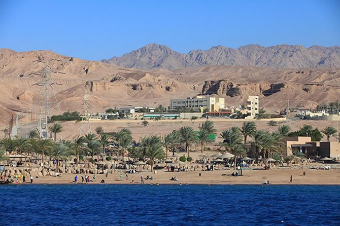 akabe4.jpg akabe4.jpg