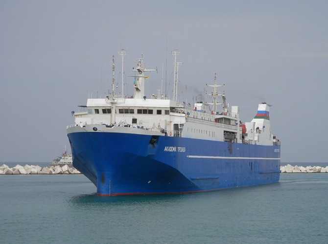 akademik_t_4.jpg akademik_t_4.jpg