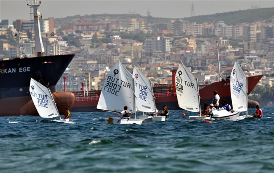 aliaga-yelken3.jpg