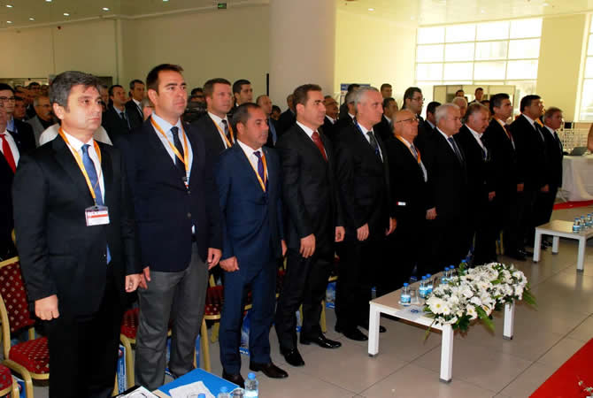 aliaga_zirve1.jpg aliaga_zirve1.jpg