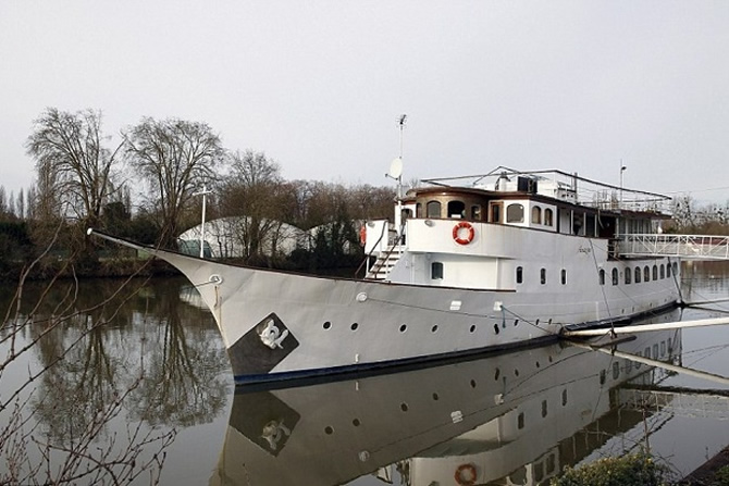 amazon-001.jpg amazon-001.jpg