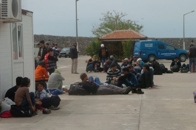 anamur-bozyazi-multeci-13.jpg anamur-bozyazi-multeci-13.jpg