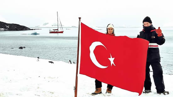 antartika_turkbayragi.jpg