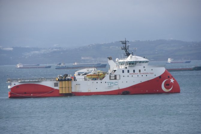 aw822190_02-(1).jpg