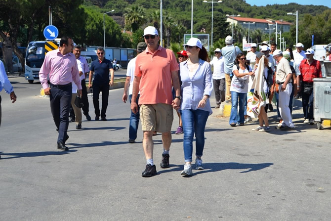 ayvalik_protesto1.jpg ayvalik_protesto1.jpg