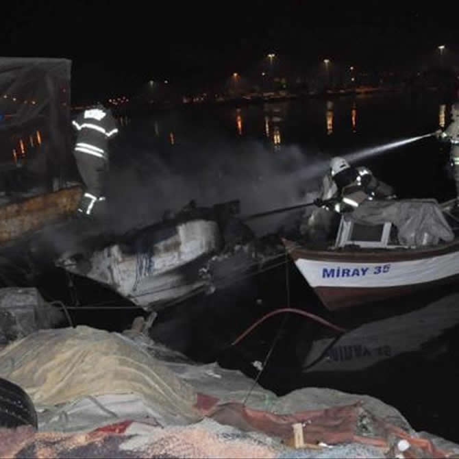 balikci_teknesi_denizhaberajansi_2.jpg balikci_teknesi_denizhaberajansi_2.jpg