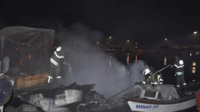 balikci_teknesi_denizhaberajansi_4.jpg balikci_teknesi_denizhaberajansi_4.jpg