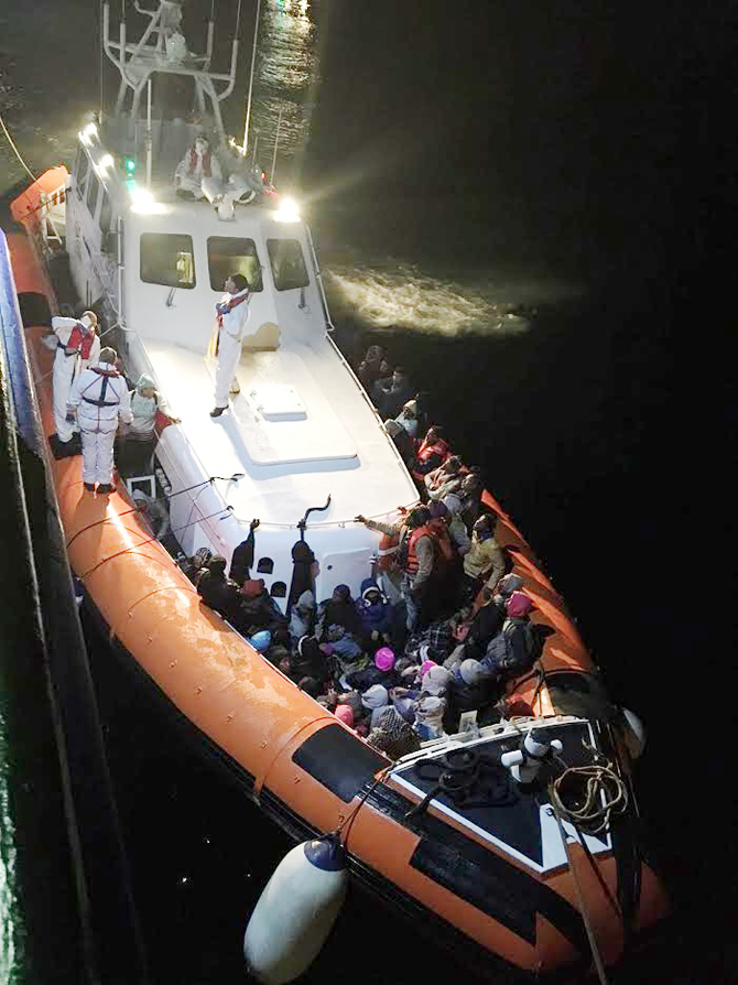 bora16.jpg bora16.jpg