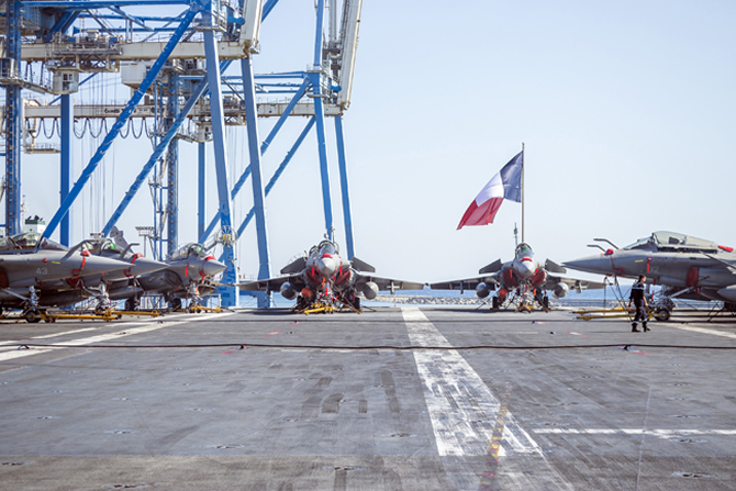 c1-001.jpg c1-001.jpg