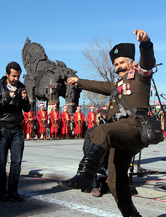 canakkaletoren1.jpg canakkaletoren1.jpg