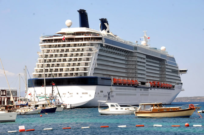 celebrity_reflection_denizhaberajansi_3.jpg celebrity_reflection_denizhaberajansi_3.jpg