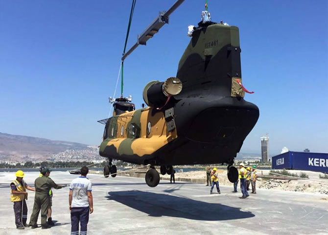 chinook_102.jpg chinook_102.jpg