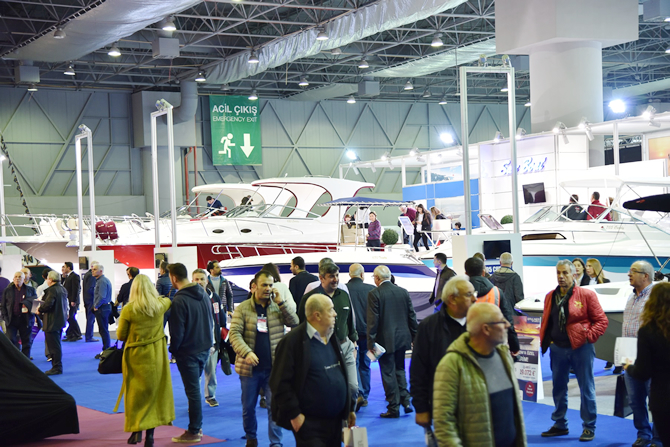 cnr-avrasya-boat-show’da-hem-ziyaretciler-hem-yat-sahipleri-kazandi_2.jpg