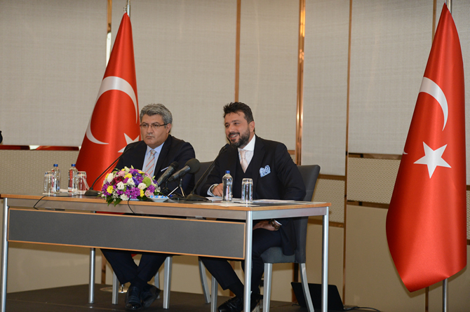 coskun_bayraktar_viaport_1.jpg coskun_bayraktar_viaport_1.jpg