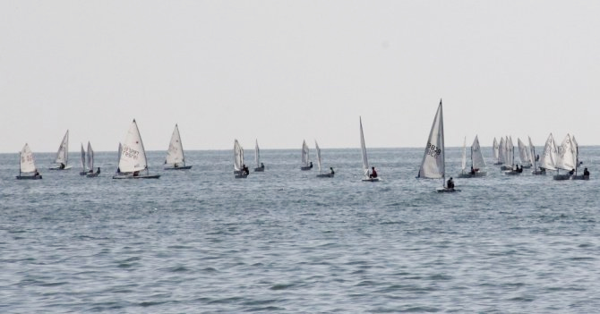 cumhuriyet-bayrami-yelken-kupasi-yarislari.jpg cumhuriyet-bayrami-yelken-kupasi-yarislari.jpg