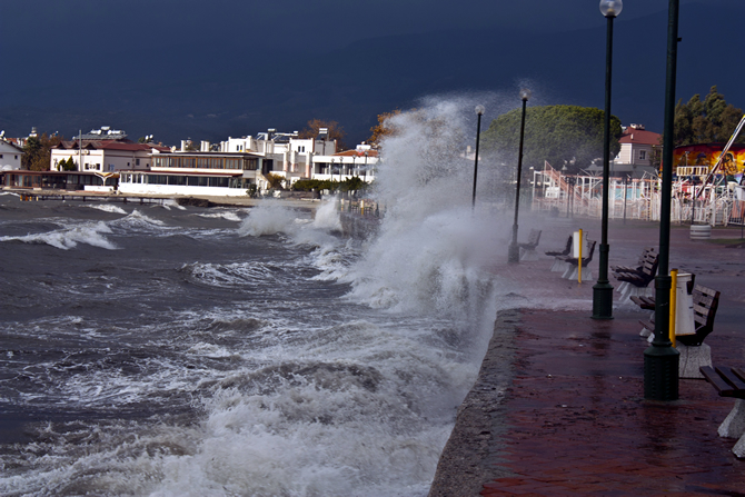 dalga2-002.jpg dalga2-002.jpg