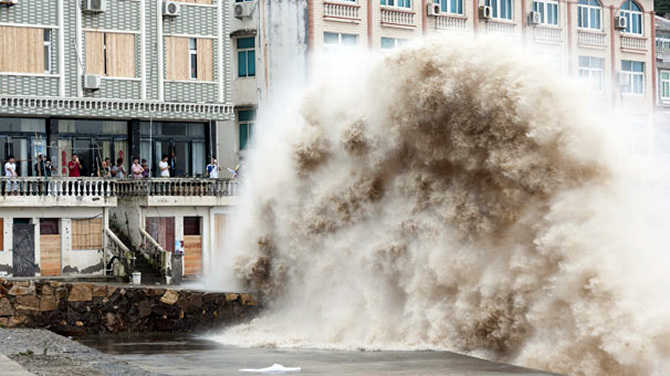 dalga3.jpg dalga3.jpg