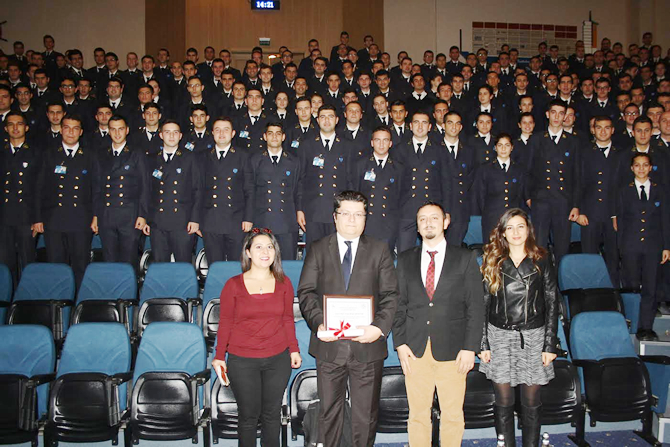 deu2-015.jpg deu2-015.jpg