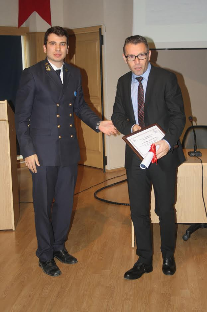 deu5-006.jpg deu5-006.jpg