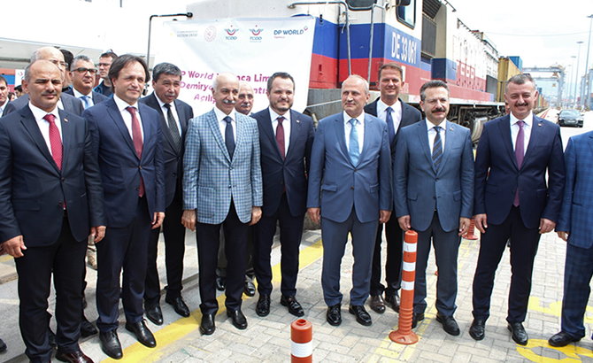 dp_world_yarimca_demiryolu_1.jpg