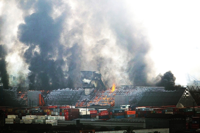 dubai_yangin.jpg dubai_yangin.jpg