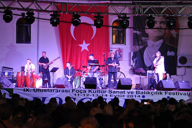 festival2.jpg festival2.jpg