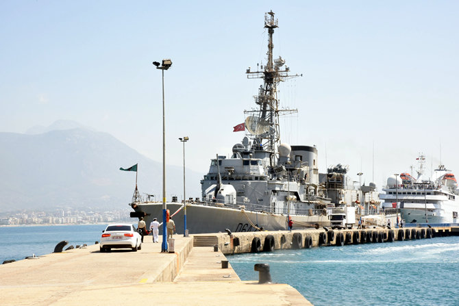 fransiz_gemi.jpg fransiz_gemi.jpg