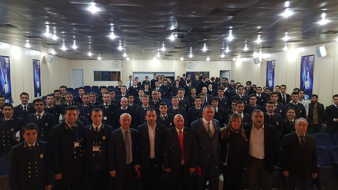 gau_2-001.jpg gau_2-001.jpg