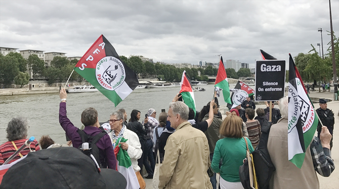 gazzeye-ozgurluk-filosu,-seine-nehrinden-gecti_3.jpg