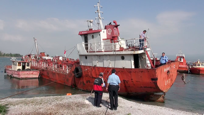 gemi_yangin3.jpg gemi_yangin3.jpg