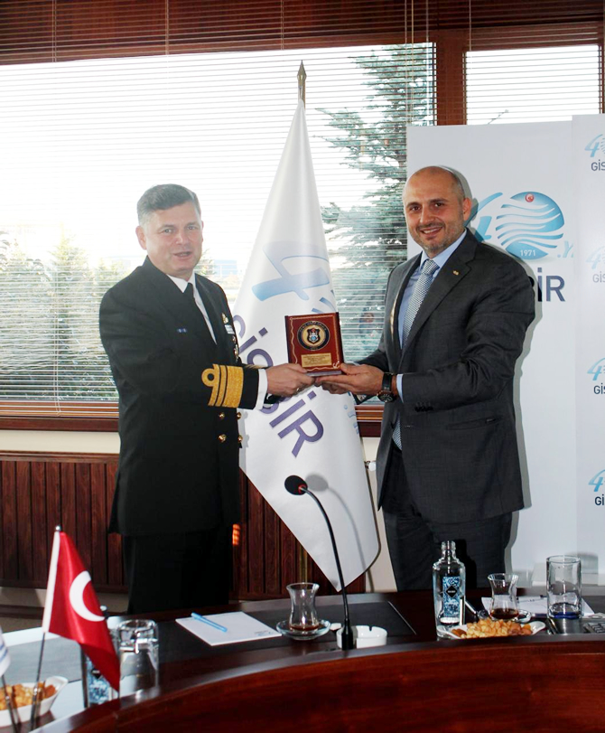 gisbir1-003.jpg