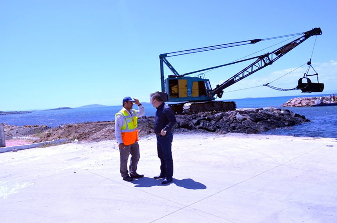 gomec2.jpg gomec2.jpg