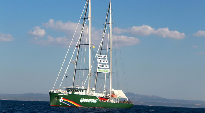 greenpeace_gemisi_rainbow_warrior_0.jpg greenpeace_gemisi_rainbow_warrior_0.jpg