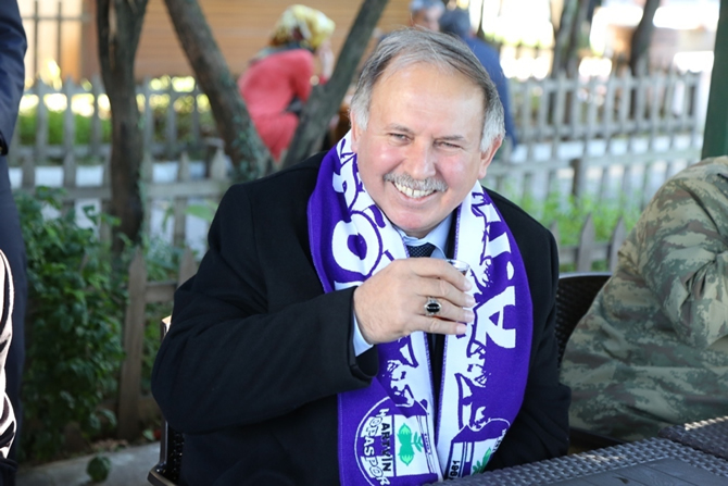 hopa-belediyesi-3uncu-hamsi-senligi-duzenlendi_6.jpg hopa-belediyesi-3uncu-hamsi-senligi-duzenlendi_6.jpg