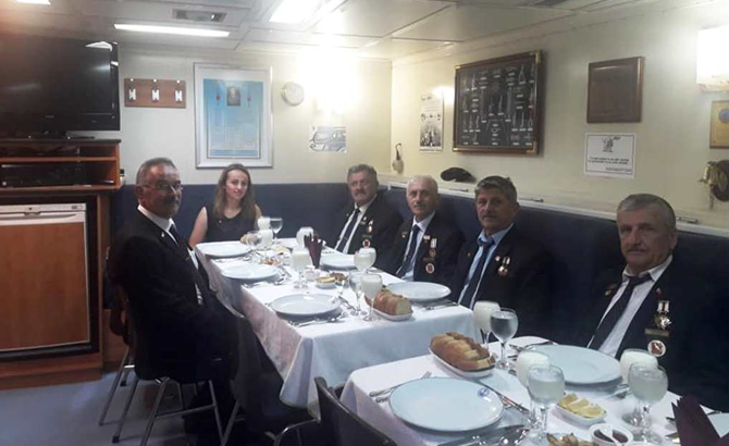 hopaportu_askeri_gemiler_ziyaret_etti_11.jpg