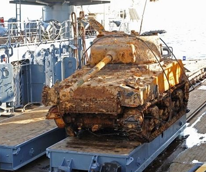 ic2-005.jpg ic2-005.jpg