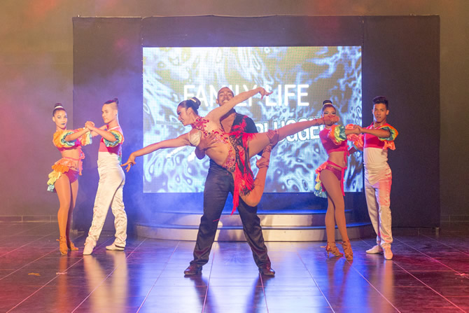 ic4-003.jpg ic4-003.jpg