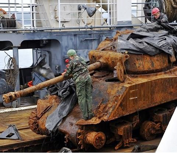 ic7-001.jpg ic7-001.jpg