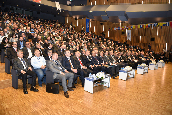 imeak-deniz-ticaret-odasi-8.musterek-meslek-komiteleri-toplantisi-piri-reis-universitesi’nde-gerceklesti_4.jpg imeak-deniz-ticaret-odasi-8.musterek-meslek-komiteleri-toplantisi-piri-reis-universitesi’nde-gerceklesti_4.jpg