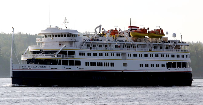 img_3258-saint-laurent.jpg img_3258-saint-laurent.jpg