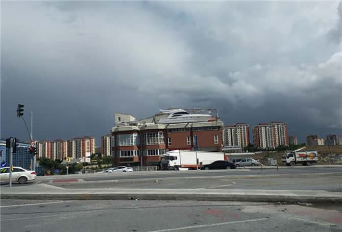 istanbul_bahcesehir_mobilyaci_terasta_yat_yapti_2.jpg istanbul_bahcesehir_mobilyaci_terasta_yat_yapti_2.jpg