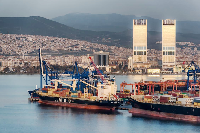 izmir-limanlari-2017-yilinda-rekor-kirdi_1.jpg