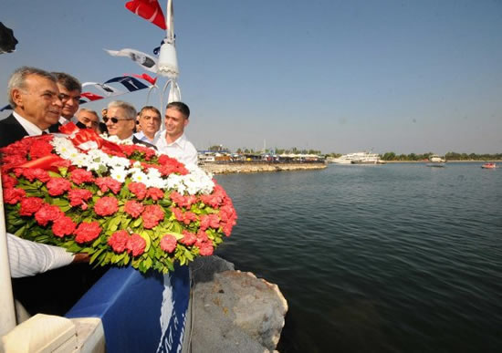 izmir1.jpg izmir1.jpg
