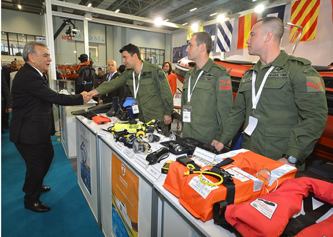 izmir_fuar5.jpg izmir_fuar5.jpg