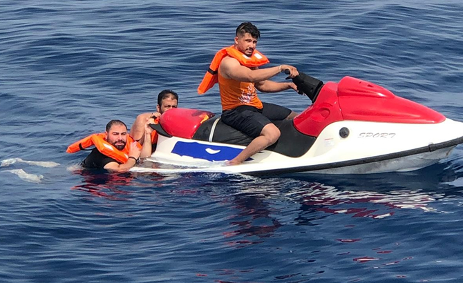 jet_skiyle_kacmaya_calisanlar_yakalandi_1.jpg
