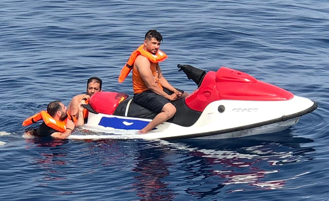 jet_skiyle_kacmaya_calisanlar_yakalandi_3.jpg