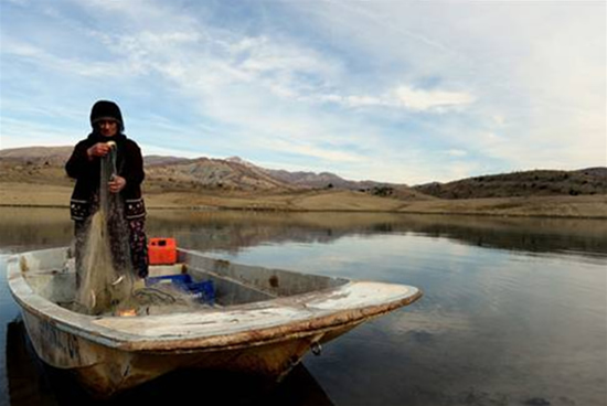 kadin_balikci.jpg kadin_balikci.jpg