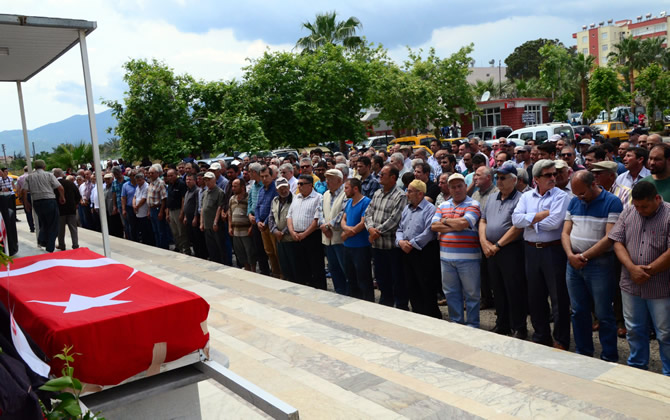 kaptan1.jpg kaptan1.jpg