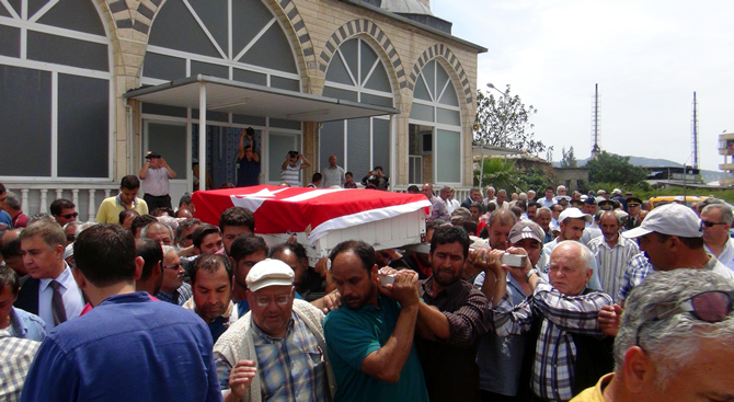 kaptan2.jpg kaptan2.jpg